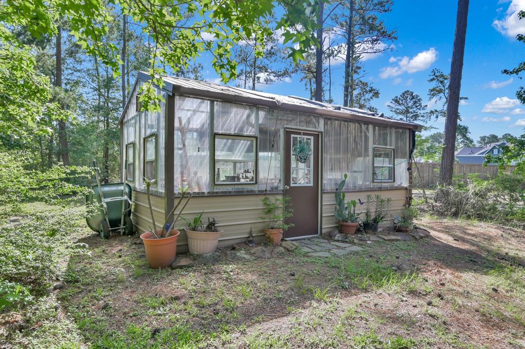 11831 Park Slope Drive, Willis, Texas image 37