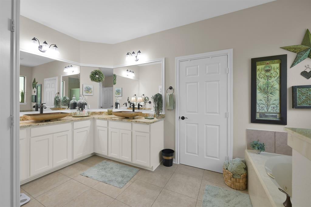 11831 Park Slope Drive, Willis, Texas image 22