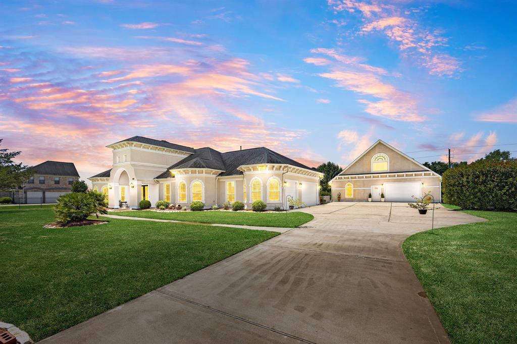 2119 Red Bird Lane