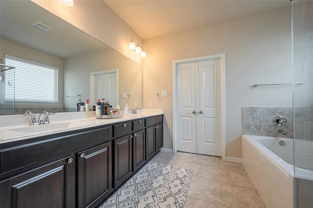 4310 Tilbury Trail, Richmond, Texas image 33