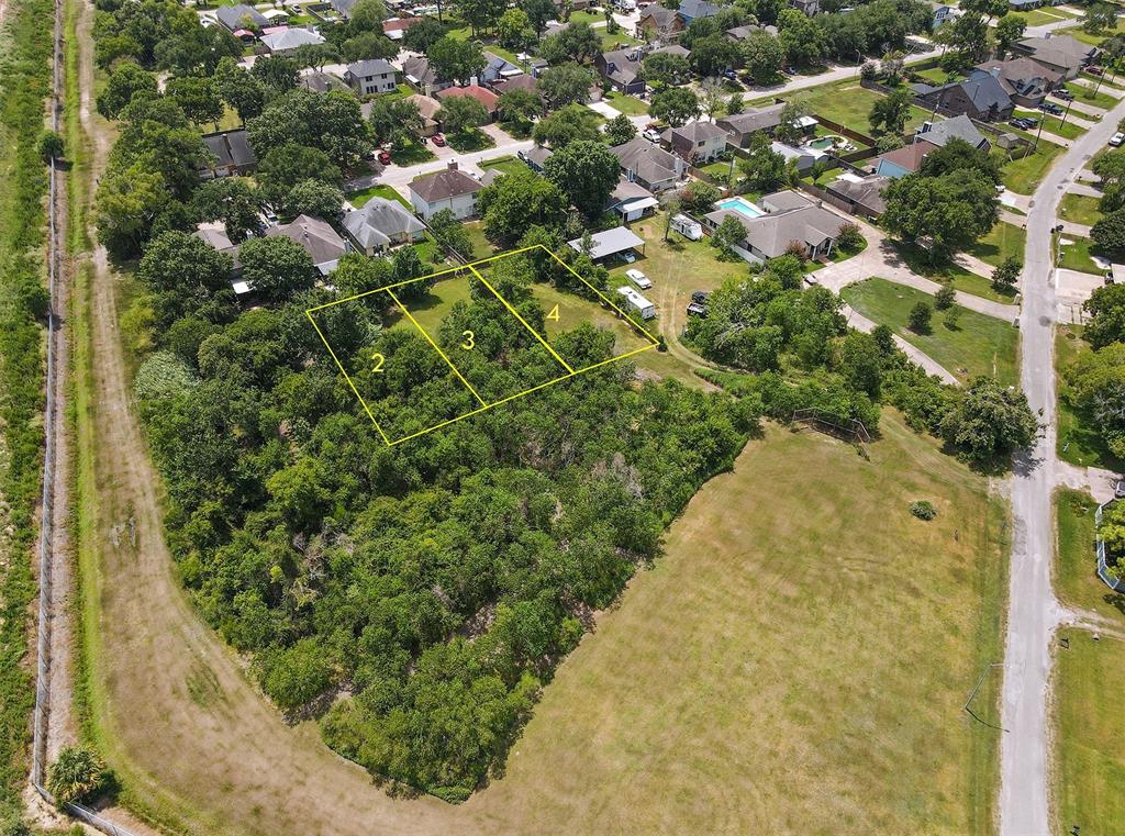 Willow Street, Seabrook, Texas image 7