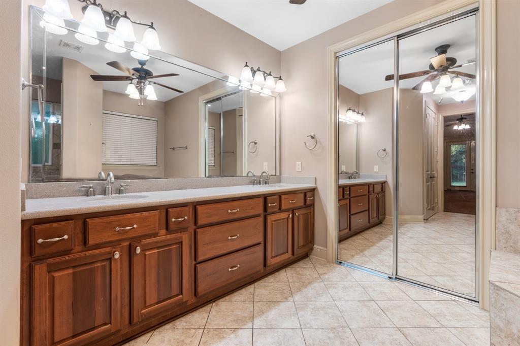 8408 Grand Lake Estates Drive, Montgomery, Texas image 20