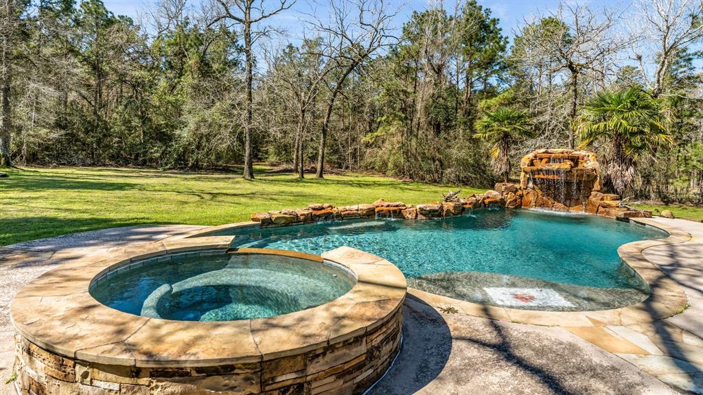 8408 Grand Lake Estates Drive, Montgomery, Texas image 42