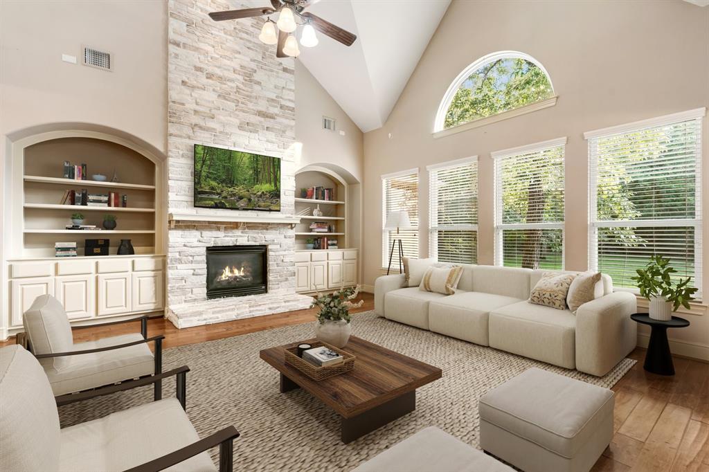 8408 Grand Lake Estates Drive, Montgomery, Texas image 1