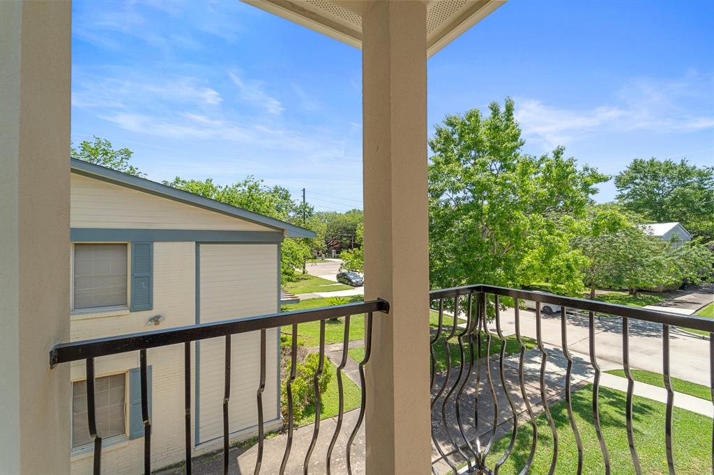 4508 Larch Lane, Bellaire, Texas image 18