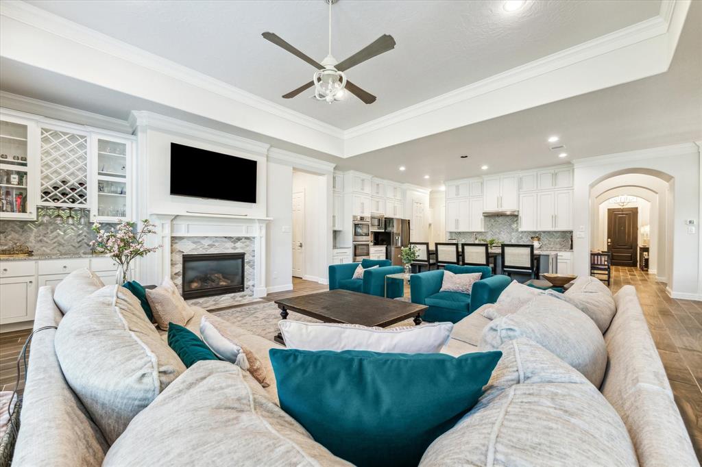 103 Coral Bells Court, Conroe, Texas image 14