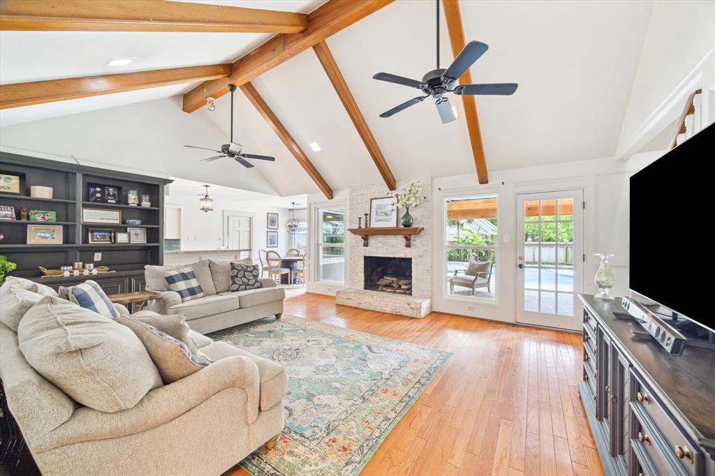 3514 Deerbrook Drive, Kingwood, Texas image 11