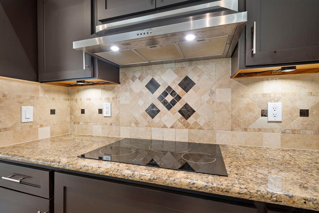 2010 First Crossing Boulevard, Sugar Land, Texas image 4