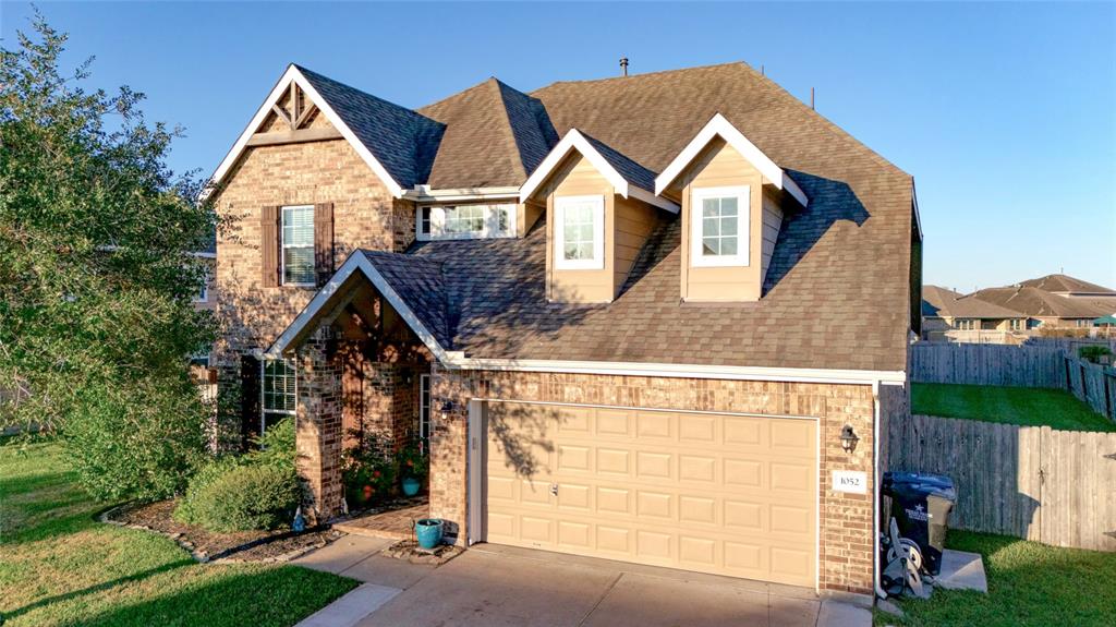1052 Jennifer Street, Alvin, Texas image 1