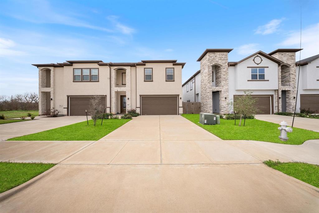 1942 Olivos Street, Missouri City, Texas image 2