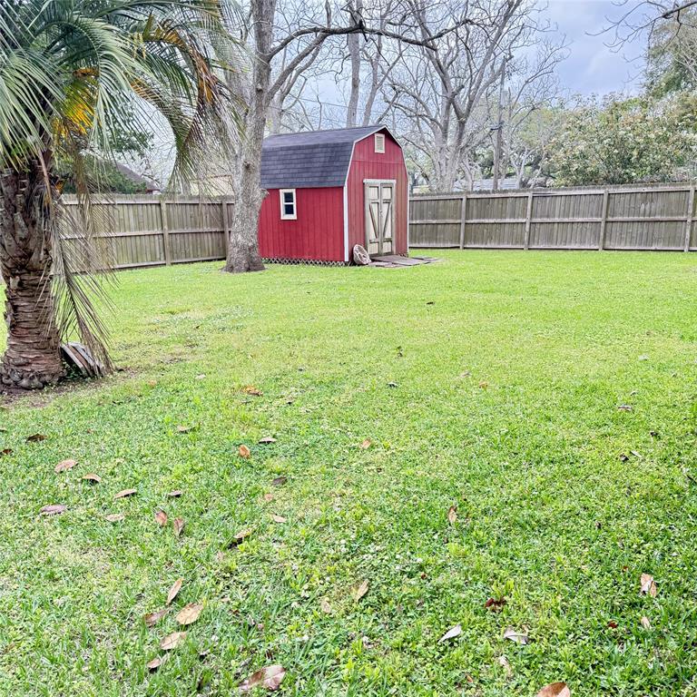 707 Maple Street, Sweeny, Texas image 37