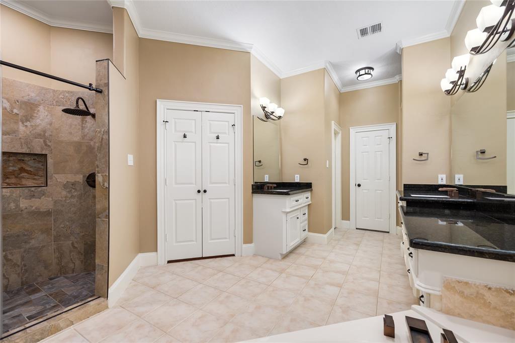 5811 Cimmaron Creek Court, Spring, Texas image 29