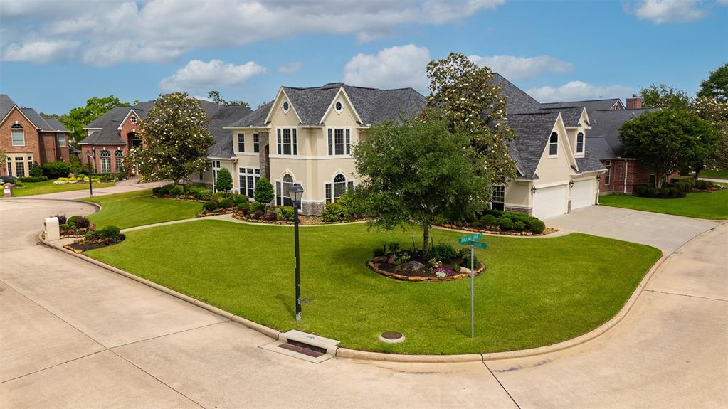 5811 Cimmaron Creek Court, Spring, Texas image 7