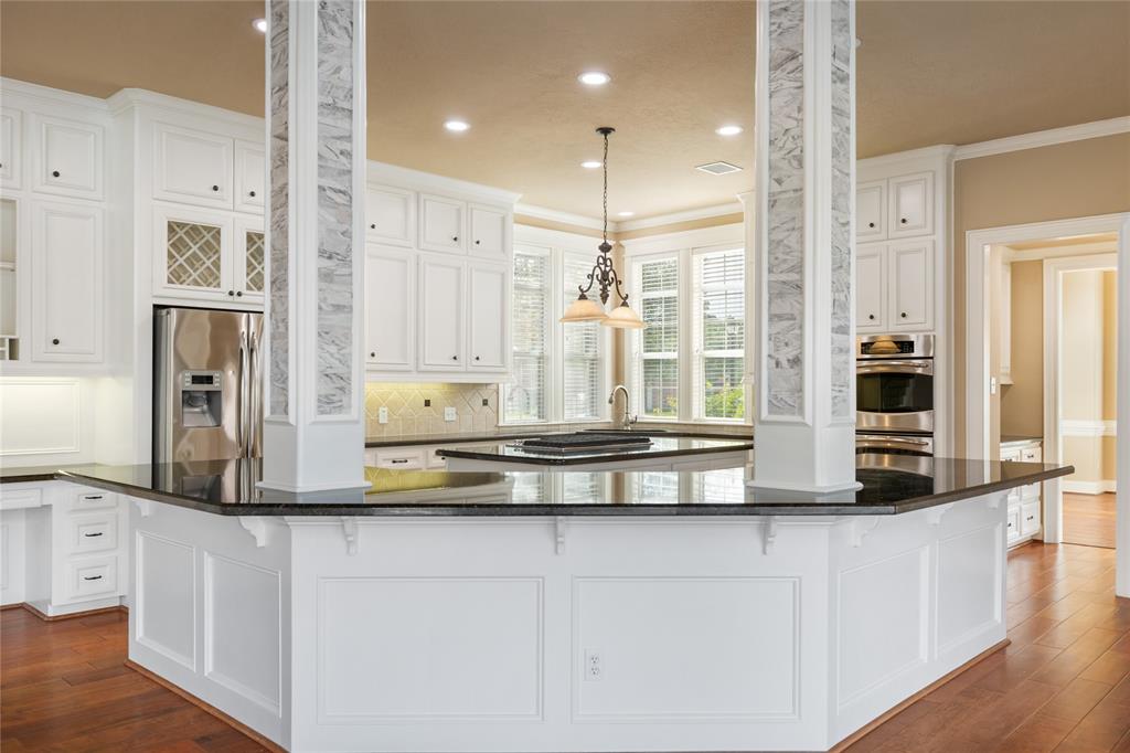 5811 Cimmaron Creek Court, Spring, Texas image 20