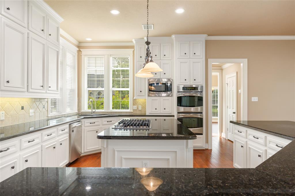 5811 Cimmaron Creek Court, Spring, Texas image 21