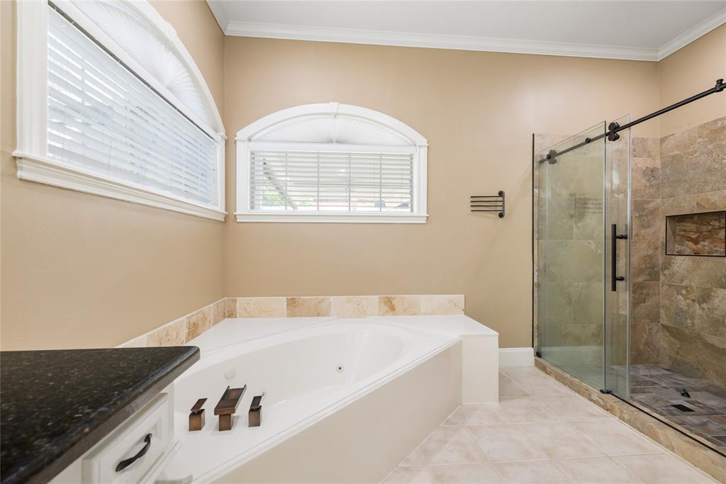 5811 Cimmaron Creek Court, Spring, Texas image 30