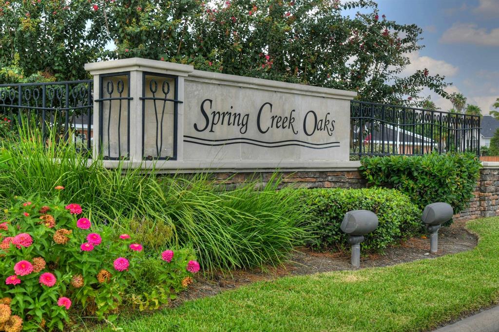 5811 Cimmaron Creek Court, Spring, Texas image 4