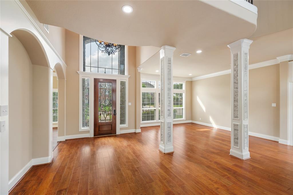 5811 Cimmaron Creek Court, Spring, Texas image 12