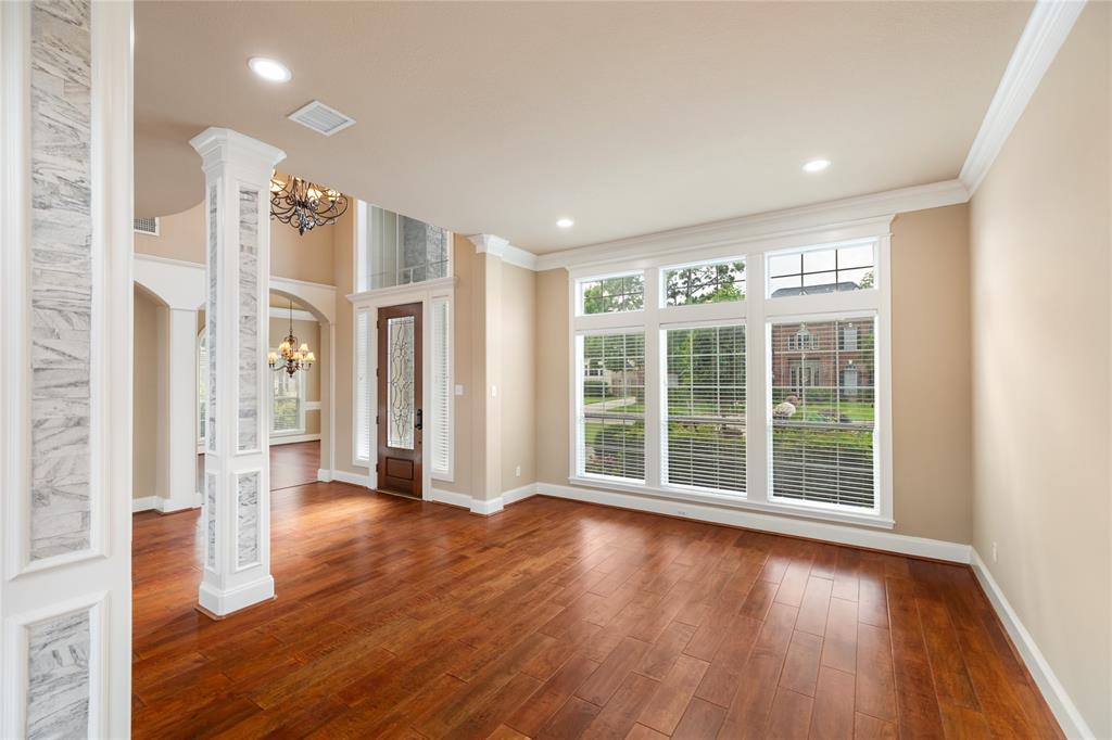 5811 Cimmaron Creek Court, Spring, Texas image 13