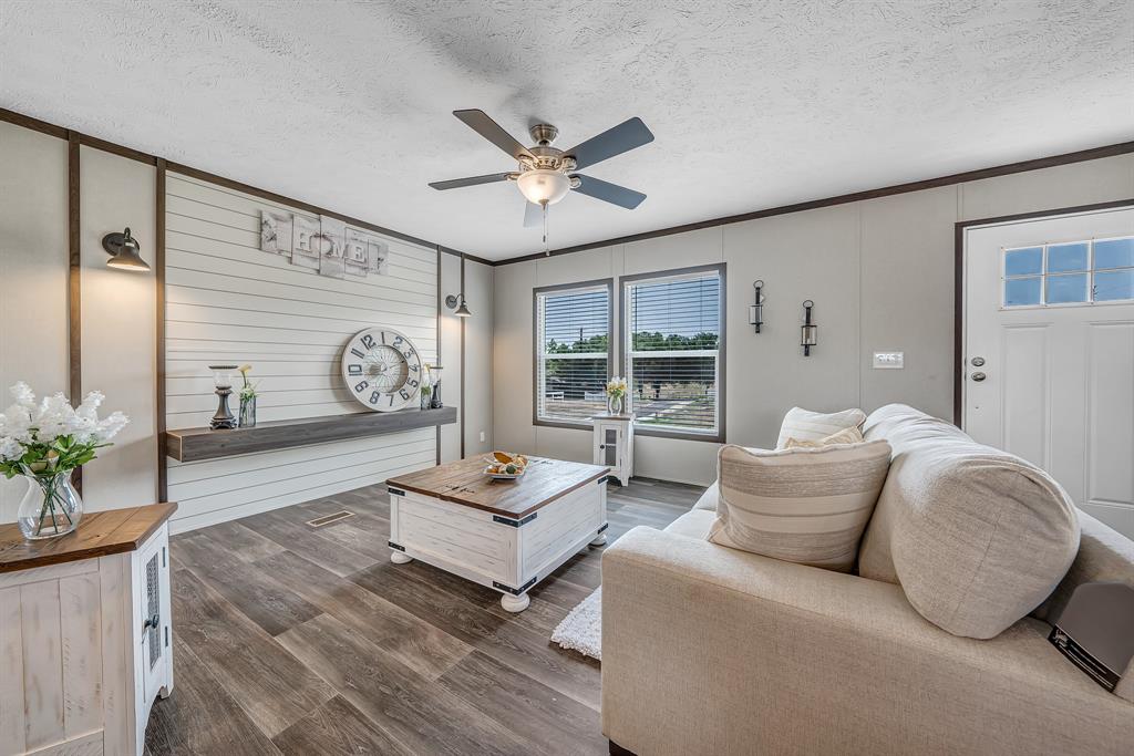 2747 Old Masonic Road, Brenham, Texas image 2