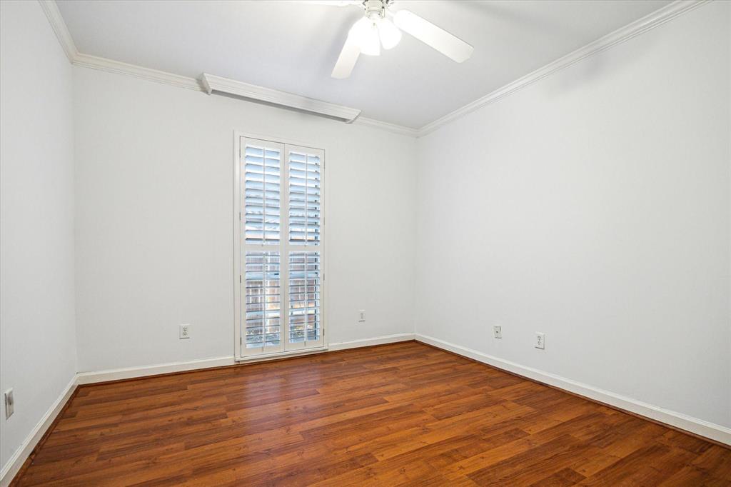 4515 Briar Hollow Place #101, Houston, Texas image 7