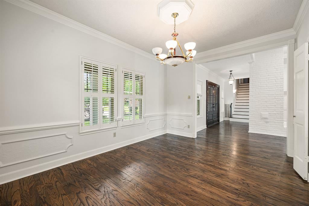 5511 Oak Cove Drive, Kingwood, Texas image 12