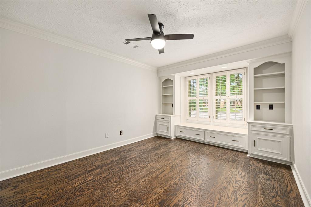 5511 Oak Cove Drive, Kingwood, Texas image 15