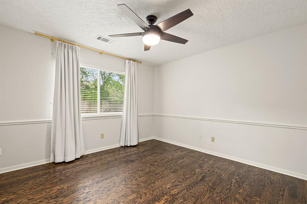 5511 Oak Cove Drive, Kingwood, Texas image 19