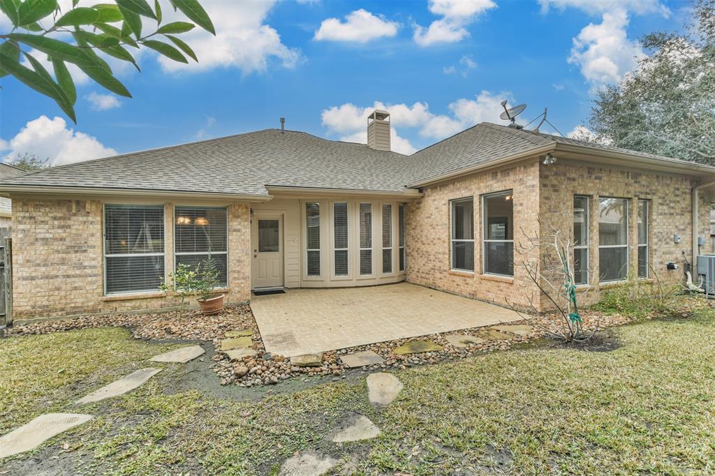 241 Kettering Lane, League City, Texas image 38