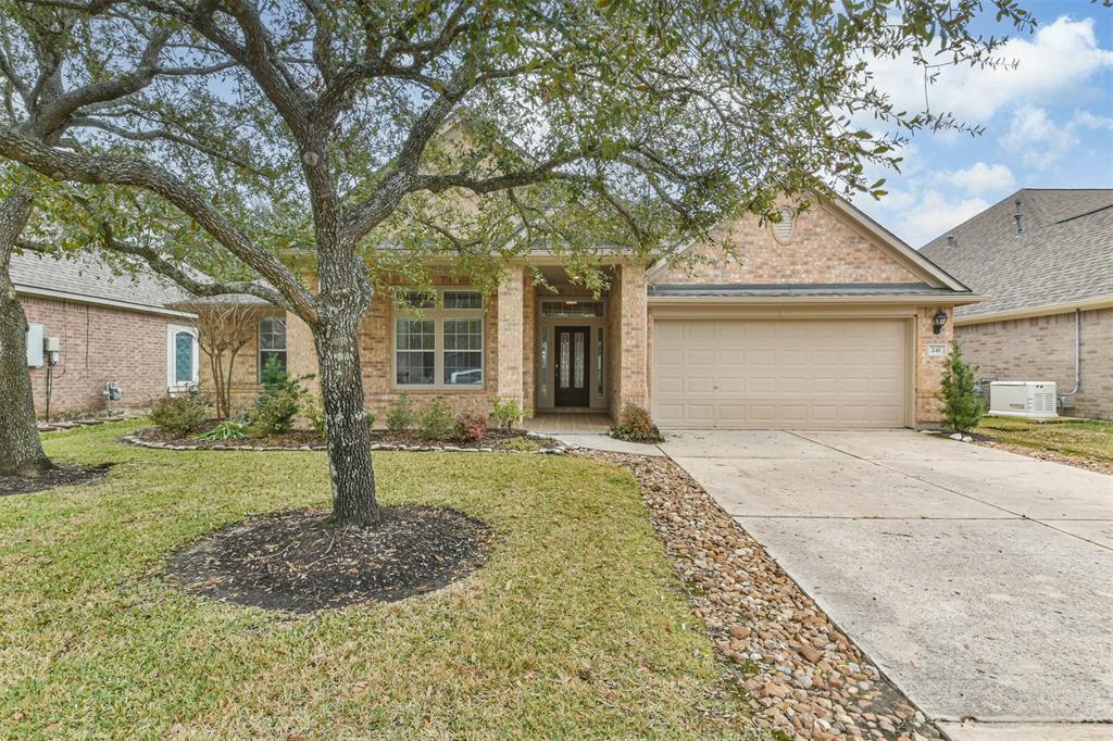 241 Kettering Lane, League City, Texas image 1