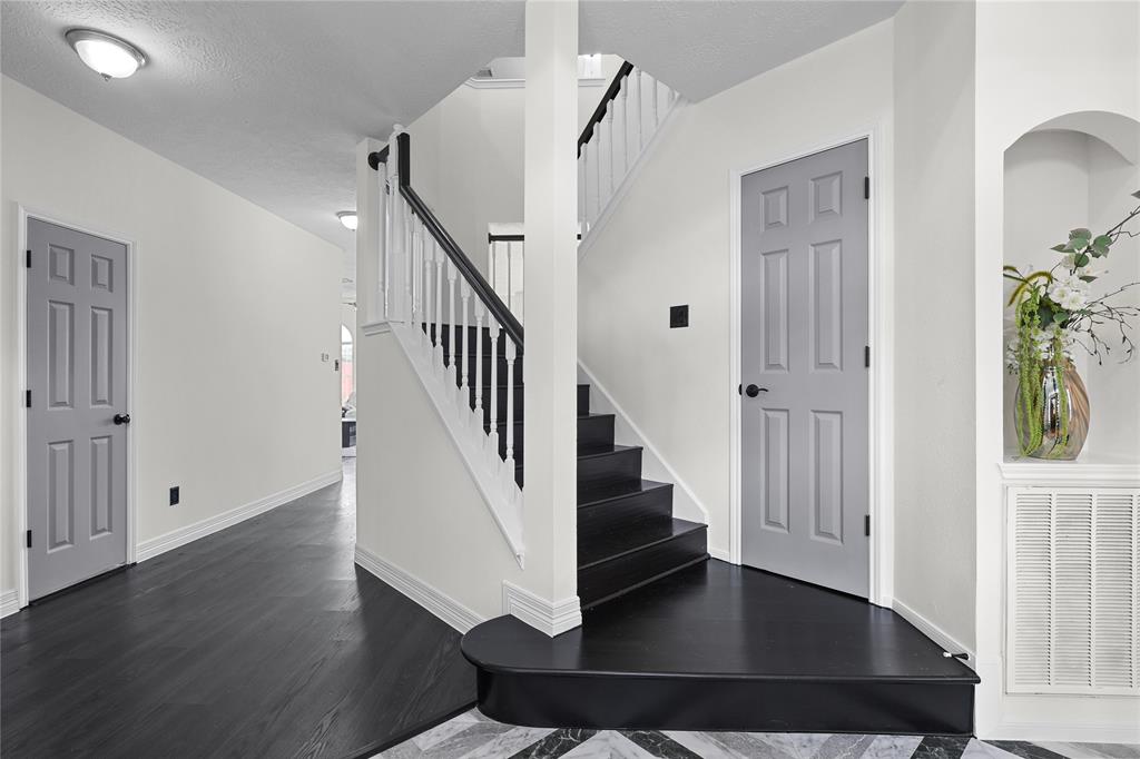 14314 Strutton Drive, Sugar Land, Texas image 21