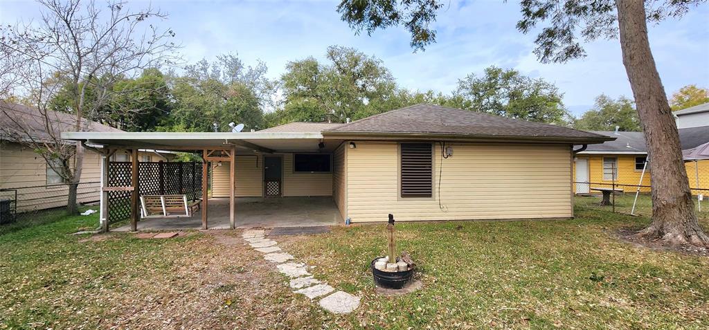 1127 Plum Street, La Marque, Texas image 4