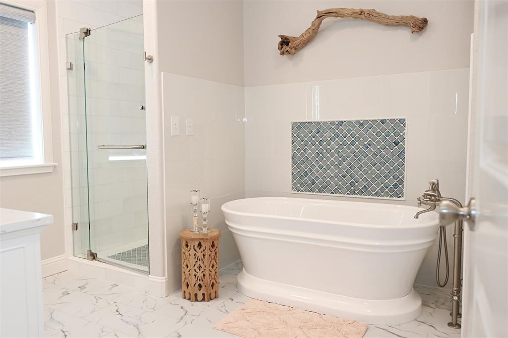 2426 Sand Drift Lane, Crystal Beach, Texas image 14