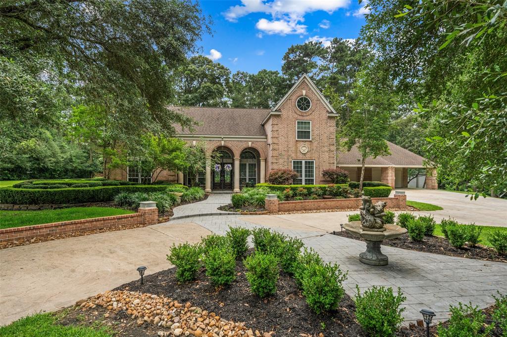 23303 Holly Creek Trail