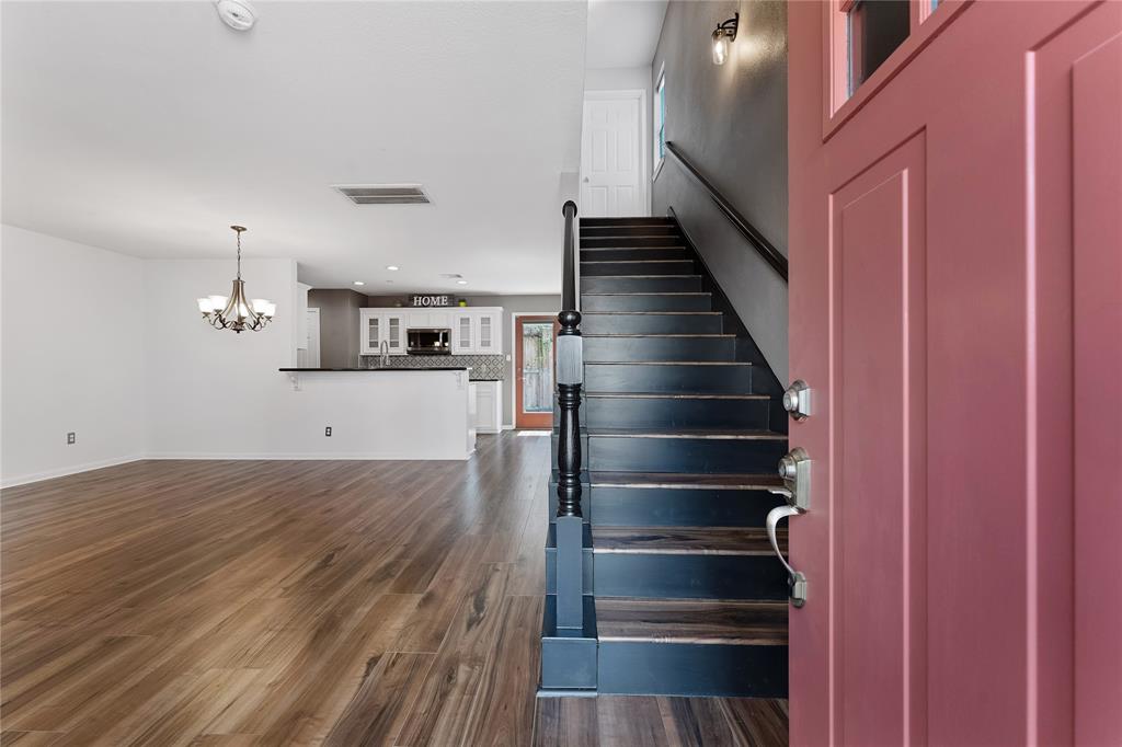 2623 Woodridge Cove Drive