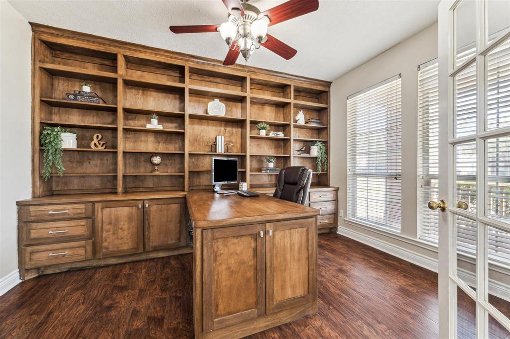 11405 Starlight Bay Street, Pearland, Texas image 5