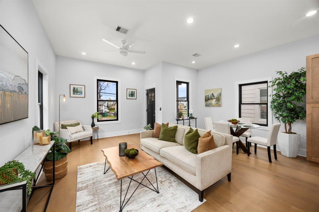 122 E 31st 1/2 Street, Houston, Texas image 3