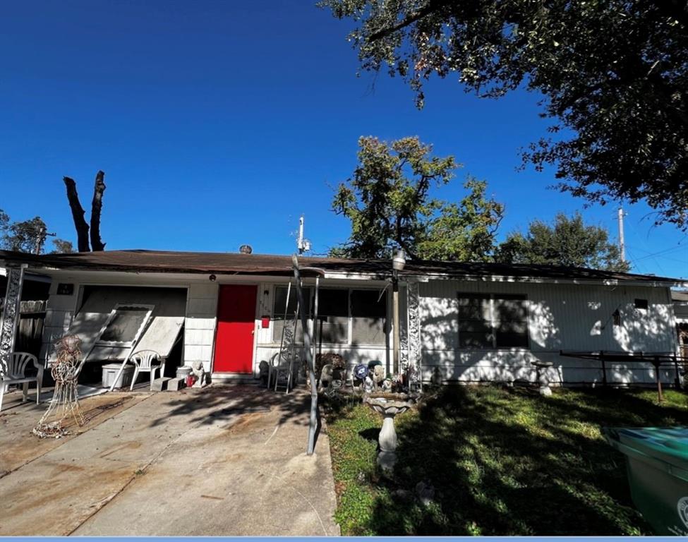 8506 Mcdade Street