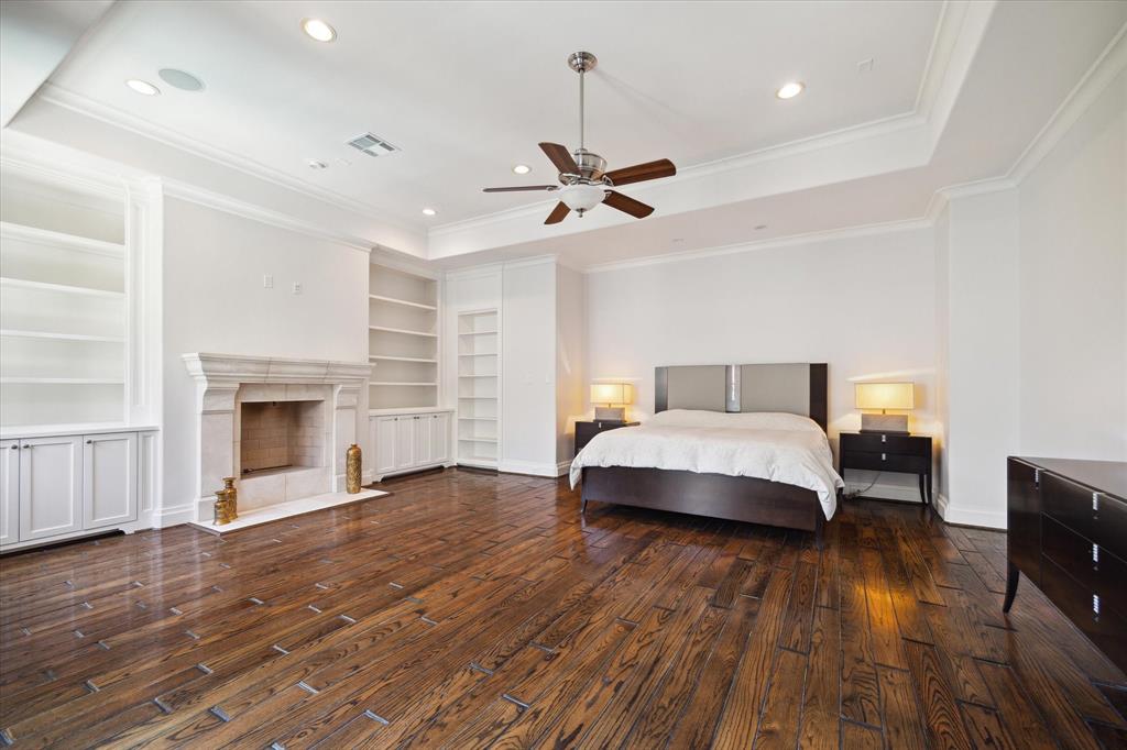 5556 Lynbrook Drive, Houston, Texas image 22
