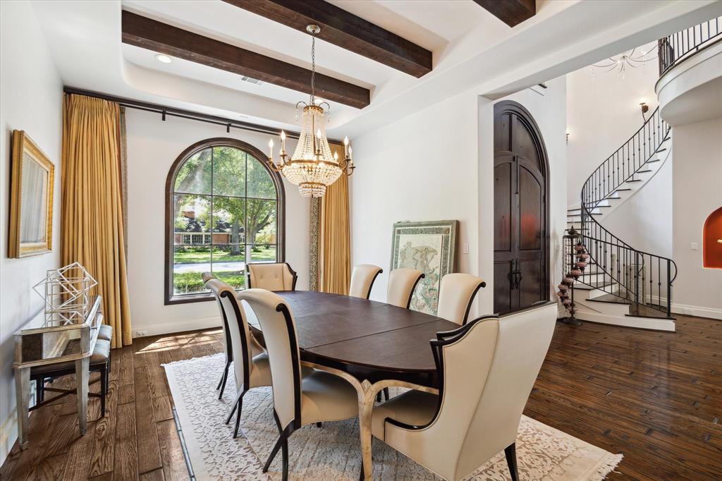 5556 Lynbrook Drive, Houston, Texas image 8