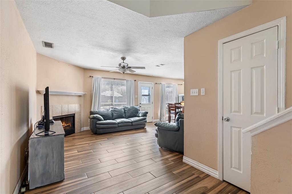 2219 Old Oak Lane, Houston, Texas image 6