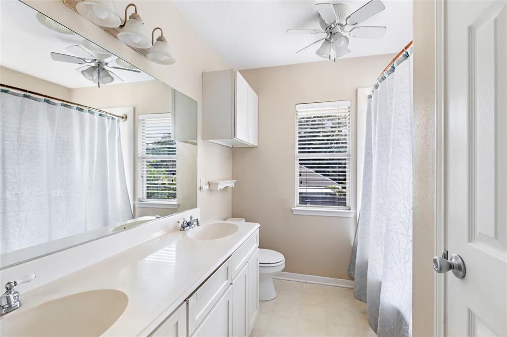 2219 Old Oak Lane, Houston, Texas image 15