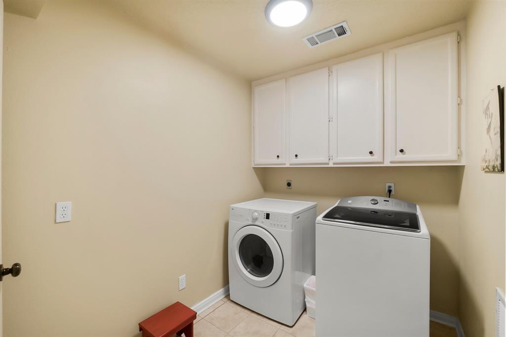 292 Apple Valley Drive, Conroe, Texas image 33