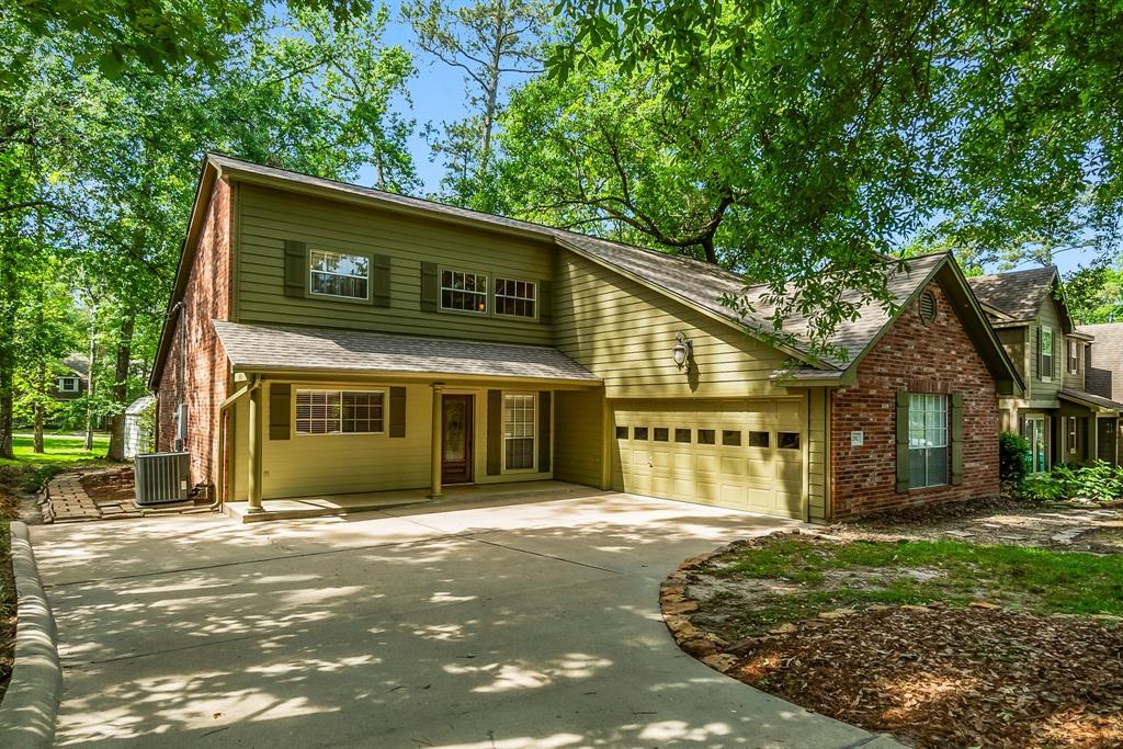 292 Apple Valley Drive, Conroe, Texas image 2