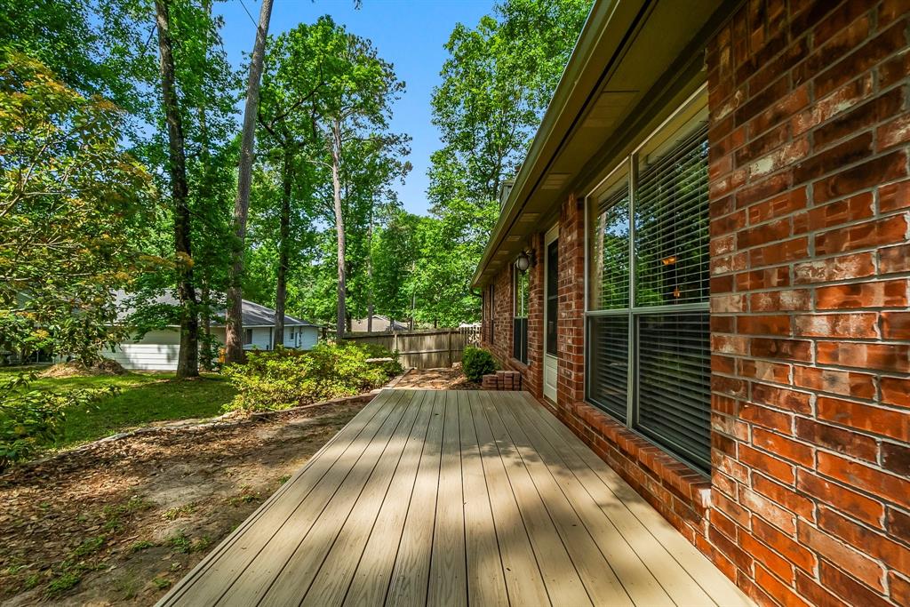 292 Apple Valley Drive, Conroe, Texas image 35