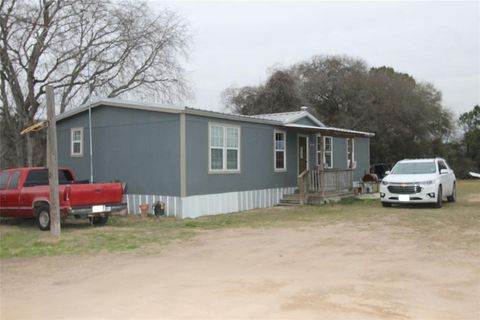 Manufactured Home in Hempstead TX 22090 Tara Park Dr Drive.jpg