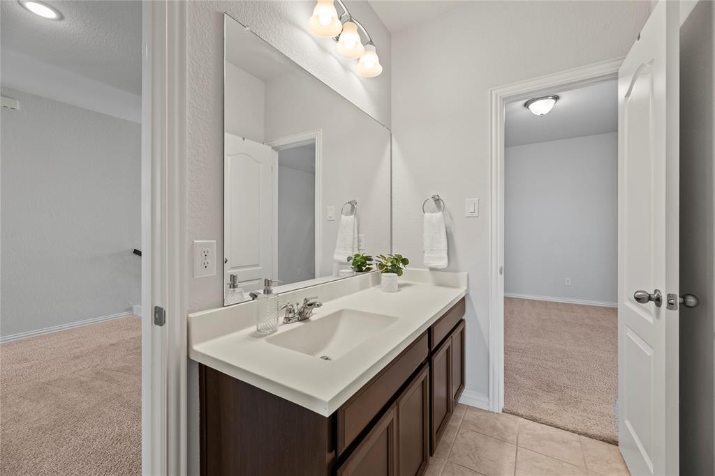 6639 Northchester Drive, Katy, Texas image 22
