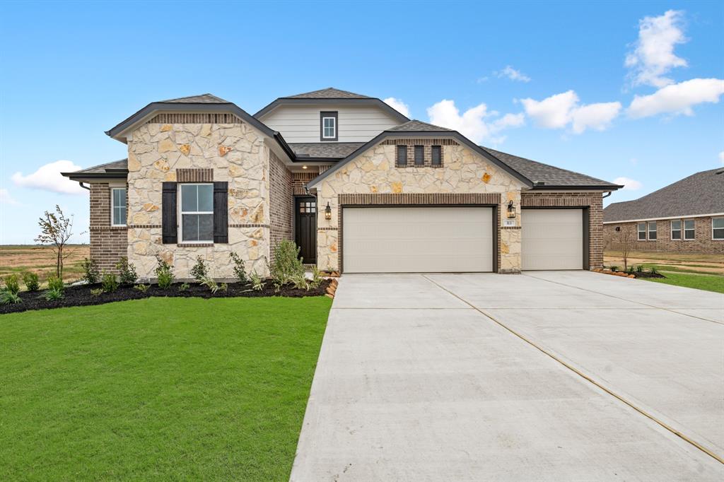 313 Cobb Court, Sealy, Texas image 1