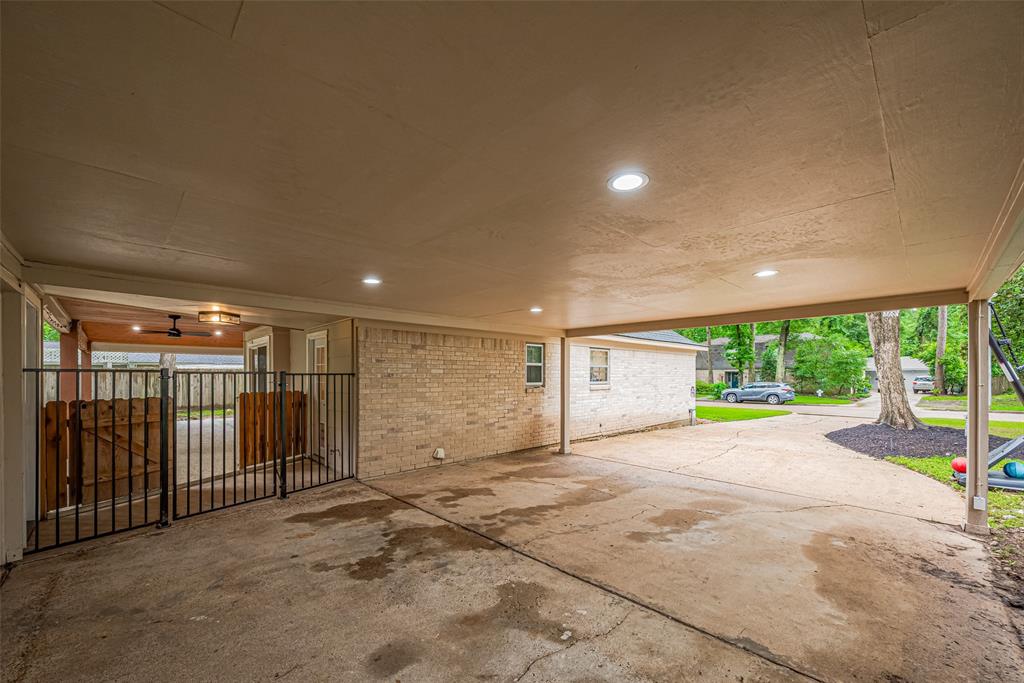 2411 Riverlawn Drive