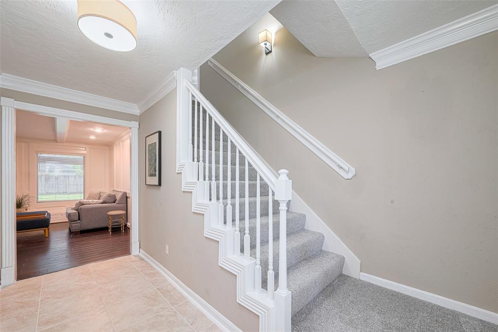2411 Riverlawn Drive